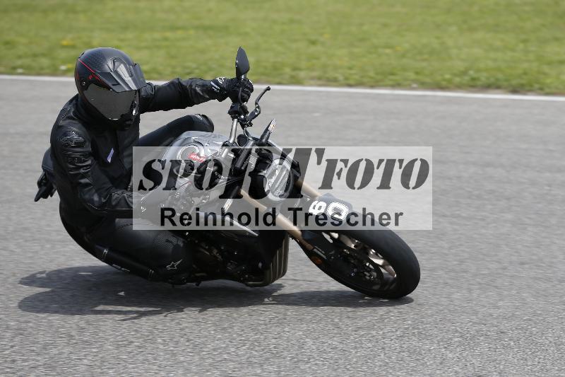 /Archiv-2024/29 12.06.2024 MOTO.CH Track Day ADR/Gruppe blau/60